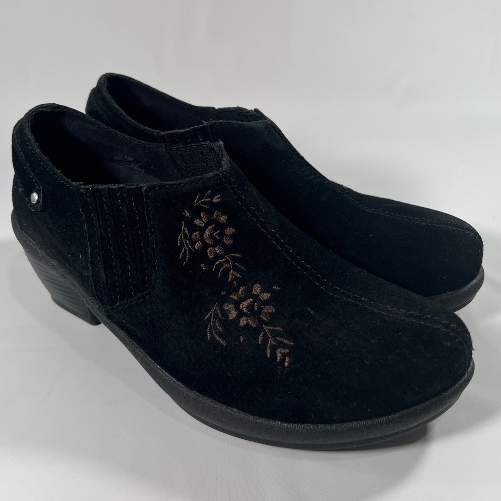 Klogs Footwear Mission Clogs Black Suede Floral Embroidery Nursing/Work Size 8.5
